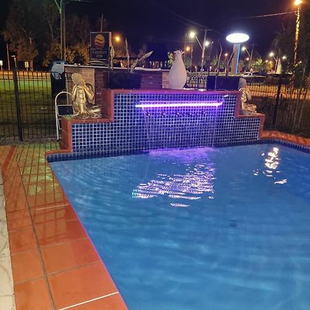 Country Plaza Motel Taree Exterior foto